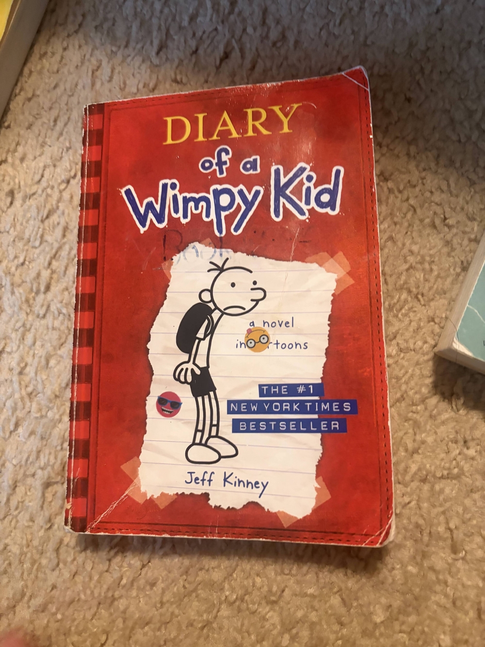 Diary of a Wimpy Kid - JEFF KINNEY
